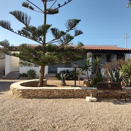 Lo Zodiaco Aparthotel Lampedusa Exterior photo